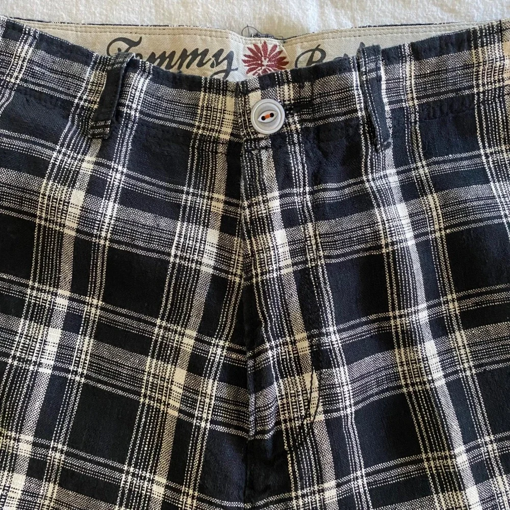 Tommy Bahama Mens 32 Black White Plaid 100% Linen Paradise Nation Shorts RN86549